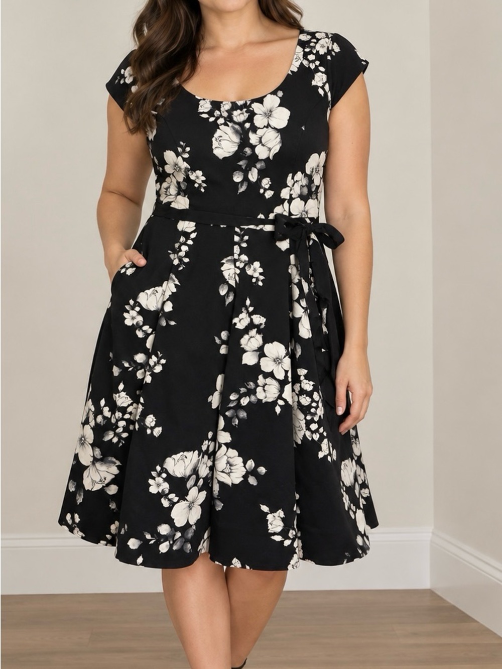 Black & White Floral Fit-and-Flare Dress - Black/White